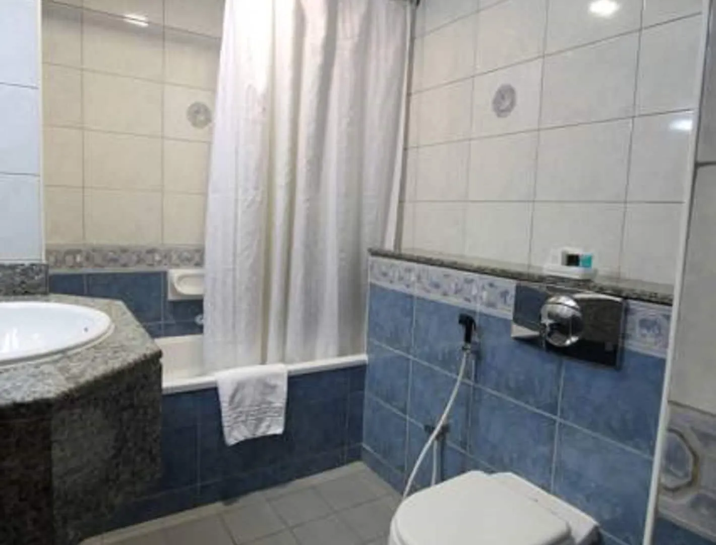 Florida City Hotel Apartments Дубай